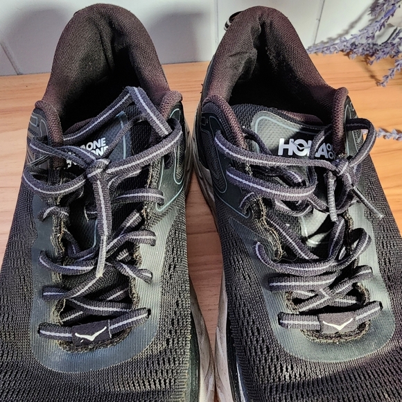 HOKA One One  Black and White Running Shoes Size 10 - Picture 3 of 9